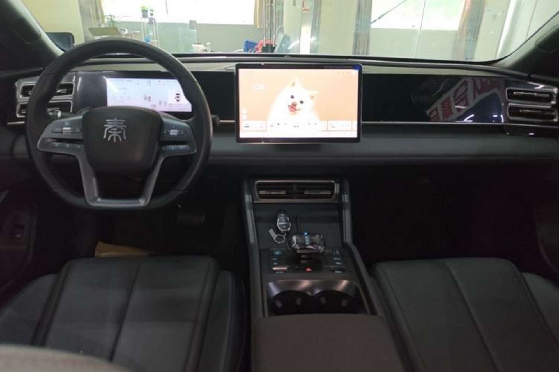 Used BYD Qin L 2025 DM-i Smart Drive 80KM Leading Model Center Console