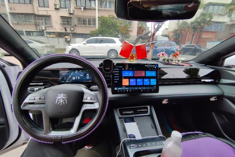 Used BYD Qin L 2025 EV 545KM Beyond Version Center Console