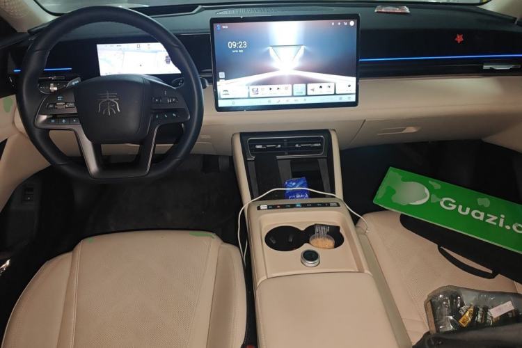 Used BYD Qin L 2025 EV 545KM Excellence Edition Center Console