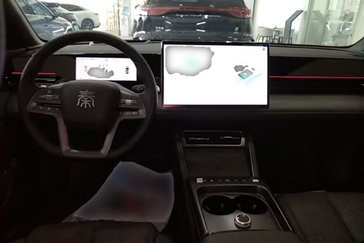 Used BYD Qin L 2025 EV 545KM Cloud Suspension Edition Center Console