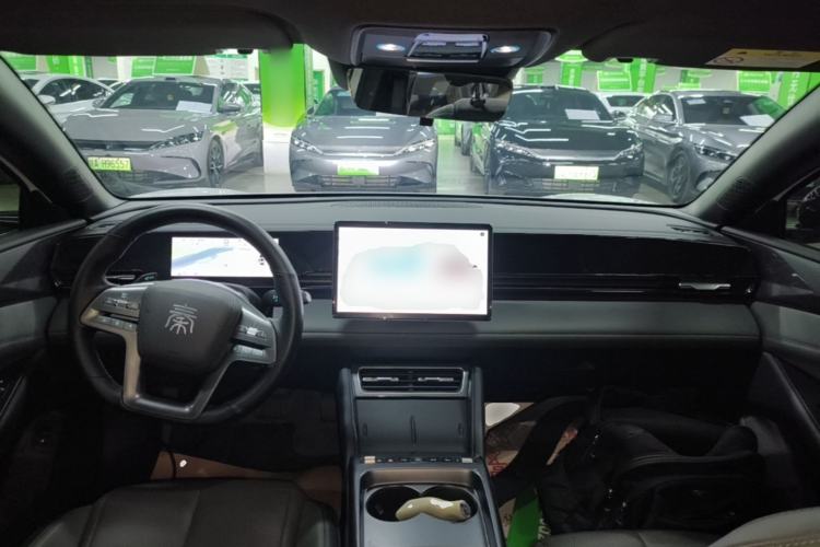 Used BYD Qin L 2025 EV 545KM Beyond Version Center Console