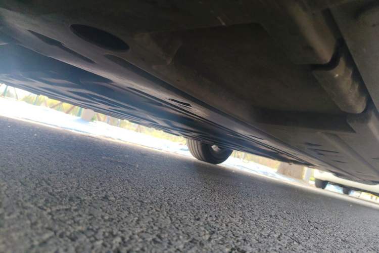 Used BYD Qin L 2025 DM-i Smart Drive 80KM Leading Model Chassis Front Left