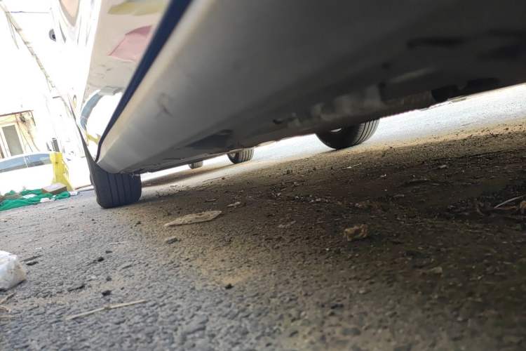 Used BYD Qin L 2025 DM-i Smart Drive 80KM Leading Model Chassis Front Right