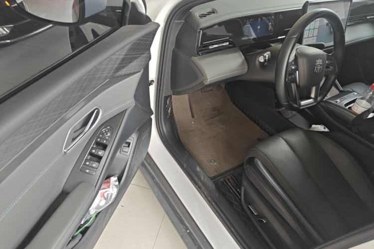 Used BYD Qin L 2025 EV 545KM Excellence Edition Driver Seat