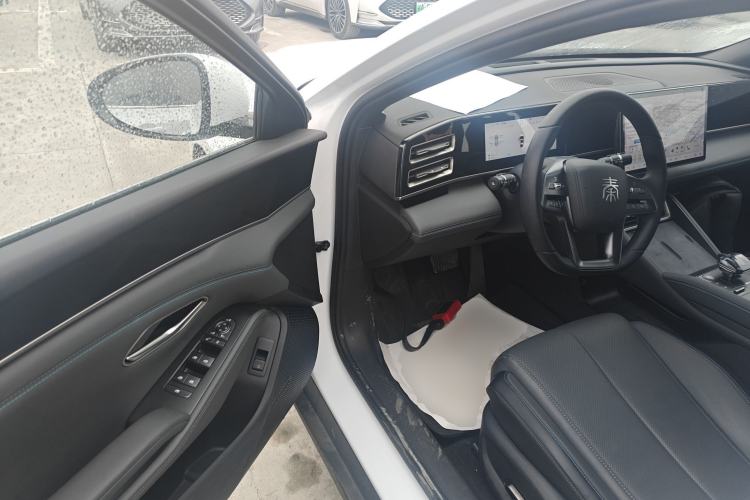 Used BYD Qin L 2025 DM-i Smart Drive 120KM Superior Model Driver Seat