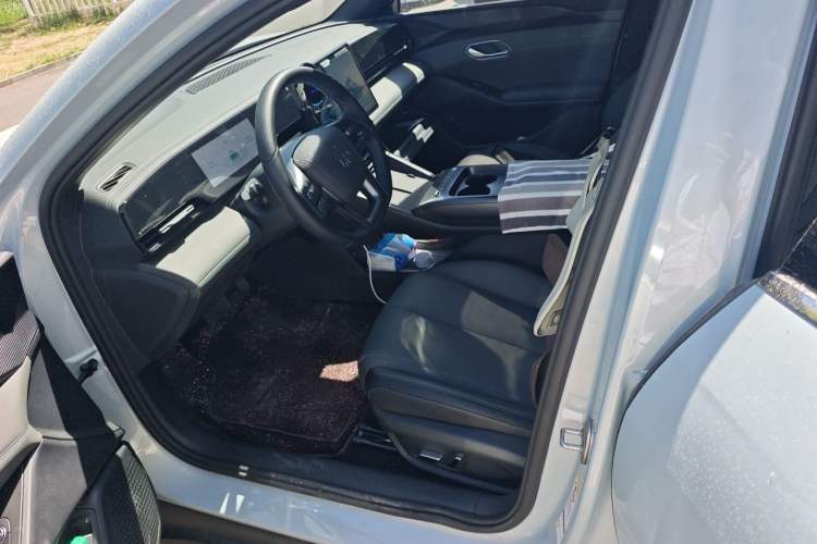 Used BYD Qin L 2025 EV 470KM Leading Edition Driver Seat