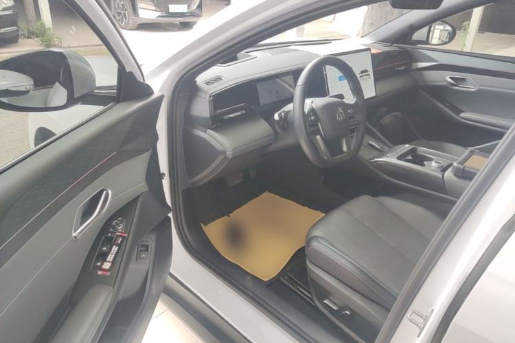 Used BYD Qin L 2025 EV 545KM Excellence Edition Driver Seat