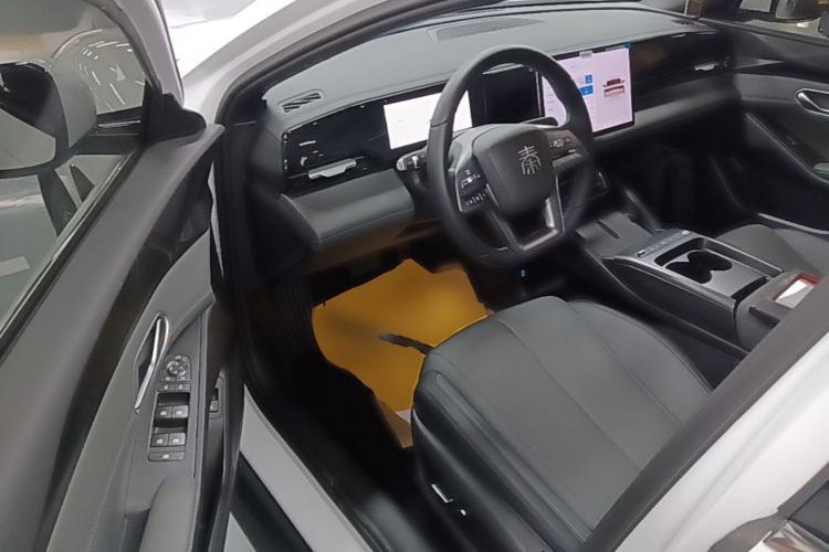 Used BYD Qin L 2025 EV 470KM Leading Edition Driver Seat