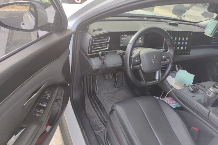 Used BYD Qin L 2025 DM-i Smart Drive 120KM Leading Model Driver Seat