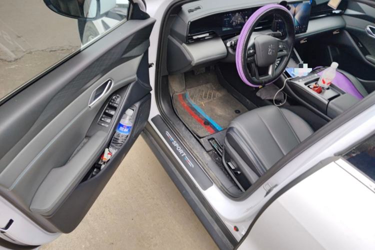 Used BYD Qin L 2025 EV 545KM Beyond Version Driver Seat