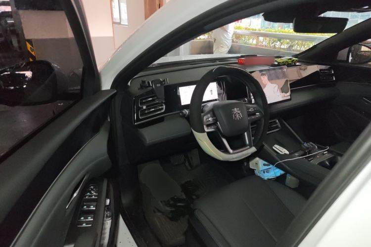 Used BYD Qin L 2025 DM-i Smart Drive 80KM Leading Model Driver Seat