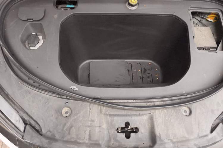 Used BYD Qin L 2025 EV 545KM Beyond Version Engine Bay