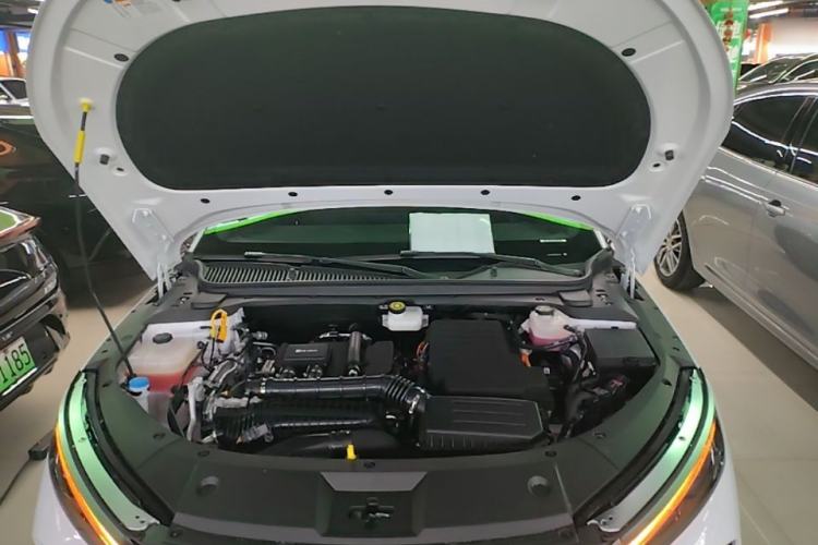 Used BYD Qin L 2025 DM-i Smart Drive 80KM Leading Model Engine Bay