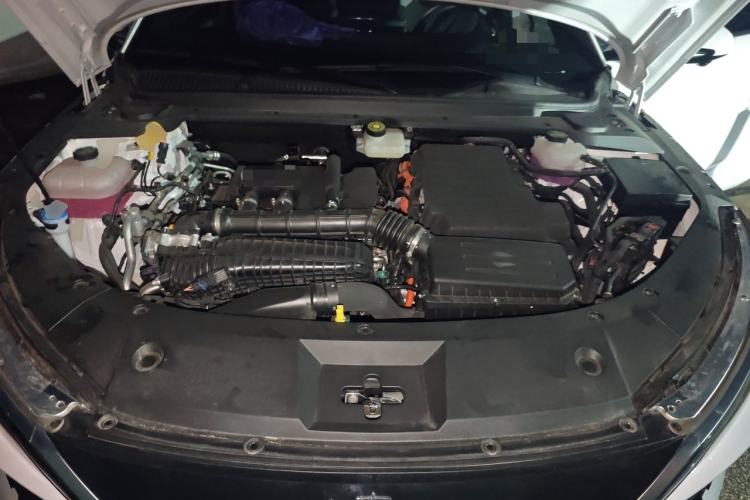 Used BYD Qin L 2025 DM-i Smart Drive 80KM Leading Model Engine Bay