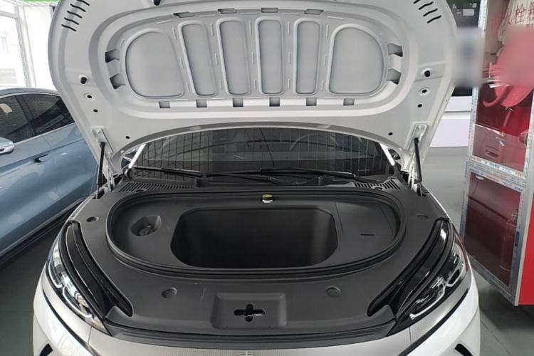 Used BYD Qin L 2025 EV 545KM Cloud Suspension Edition Engine Bay
