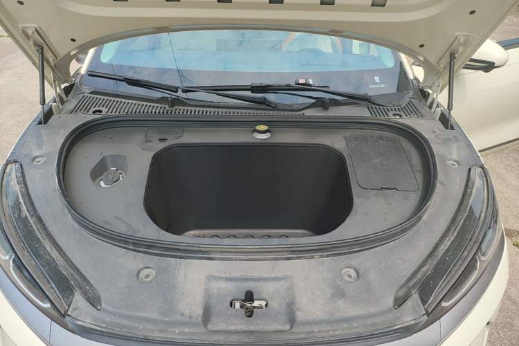 Used BYD Qin L 2025 EV 545KM Cloud Suspension Edition Engine Bay