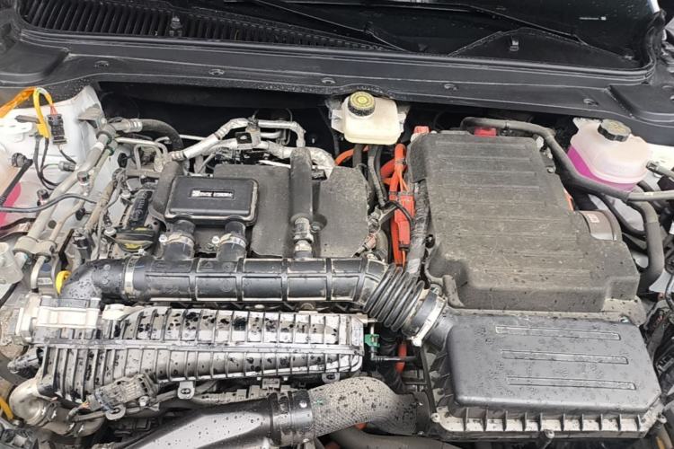 Used BYD Qin L 2025 DM-i Smart Drive 80KM Leading Model Engine Bay