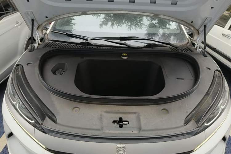 Used BYD Qin L 2025 EV 545KM Beyond Version Engine Bay
