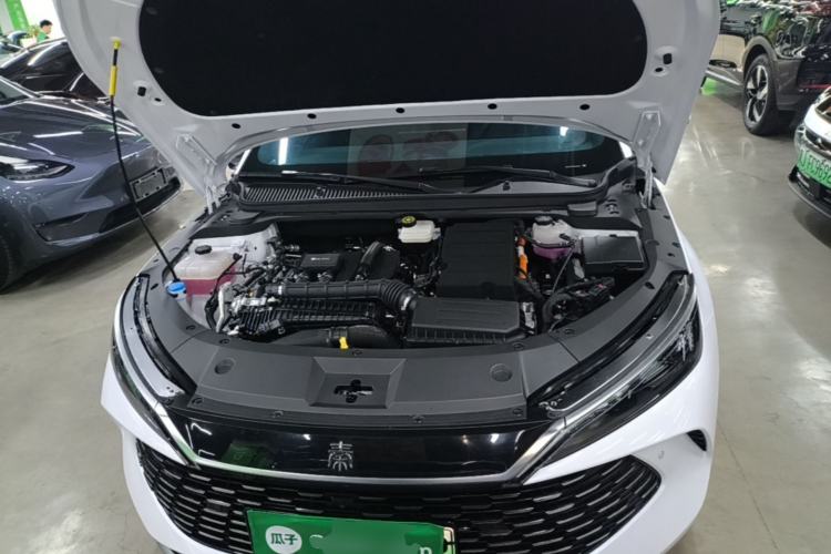 Used BYD Qin L 2025 DM-i Smart Drive 120KM Superior Model Engine Bay