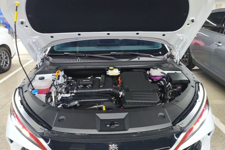Used BYD Qin L 2025 DM-i Smart Drive 80KM Leading Model Engine Bay