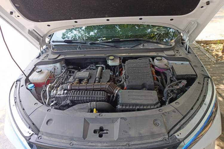 Used BYD Qin L 2025 DM-i Smart Drive 120KM Leading Model Engine Bay