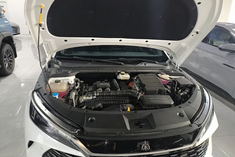 Used BYD Qin L 2025 DM-i Smart Drive 120KM Leading Model Engine Bay