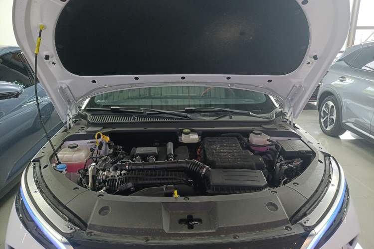 Used BYD Qin L 2025 DM-i Smart Drive 80KM Leading Model Engine Bay