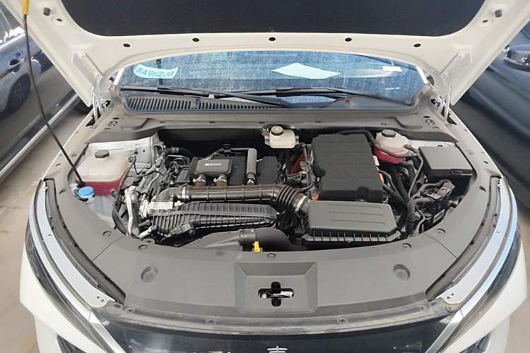 Used BYD Qin L 2025 DM-i Smart Drive 120KM Leading Model Engine Bay