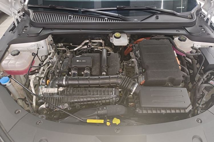 Used BYD Qin L 2025 DM-i Smart Drive 120KM Leading Model Engine Bay