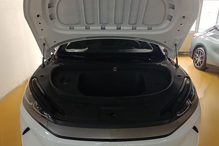 Used BYD Qin L 2025 EV 545KM Beyond Version Engine Bay