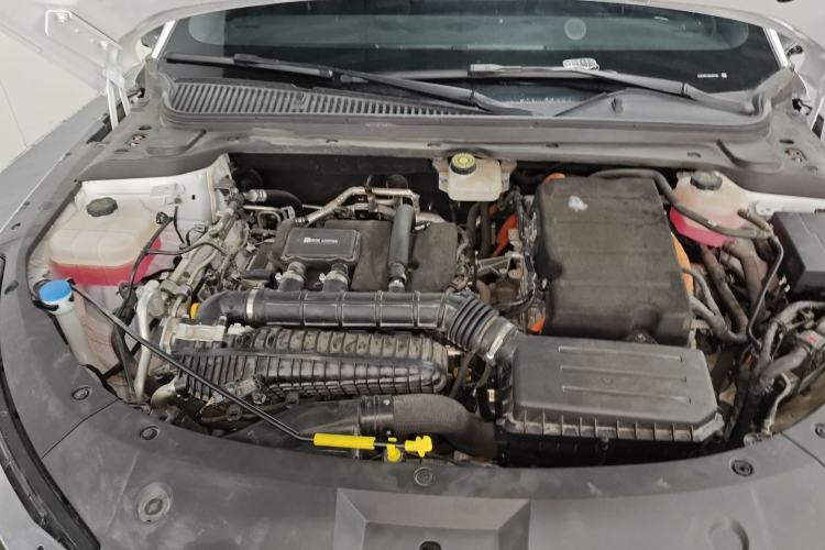 Used BYD Qin L 2025 DM-i Smart Drive 120KM Superior Model Engine Bay