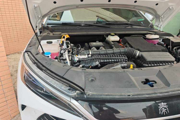 Used BYD Qin L 2025 DM-i Smart Drive 80KM Superior Model Engine Bay Right