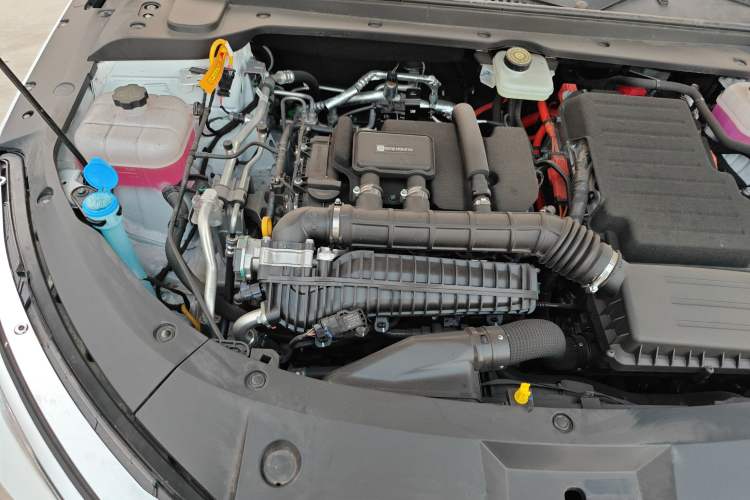 Used BYD Qin L 2025 DM-i Smart Drive 80KM Leading Model Engine Bay Right
