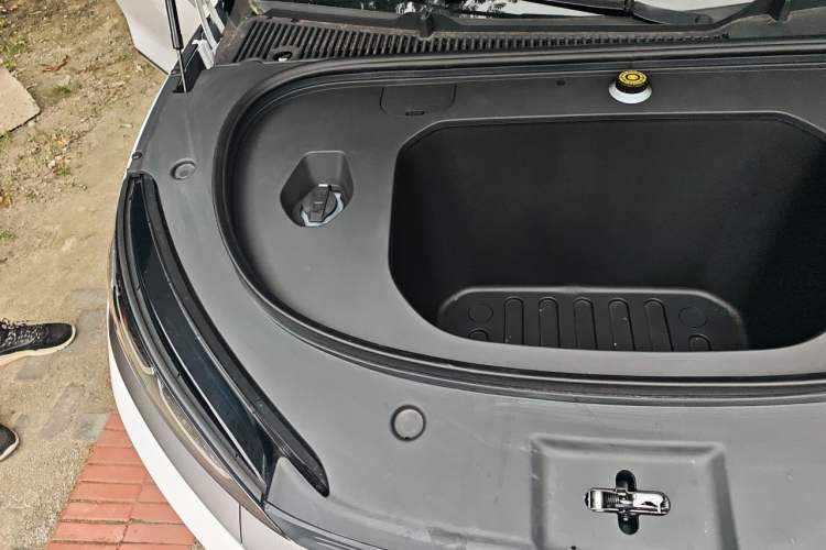 Used BYD Qin L 2025 EV 545KM Cloud Suspension Edition Engine Bay Right