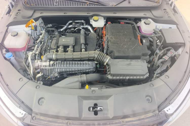 Used BYD Qin L 2025 DM-i Smart Drive 80KM Leading Model Engine Bay