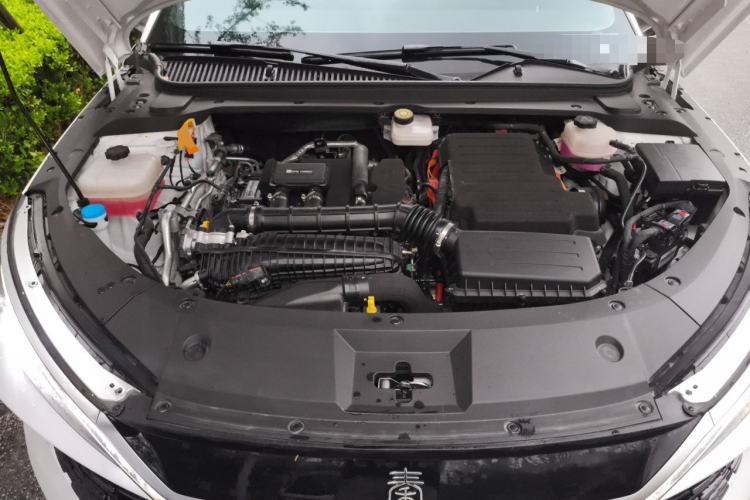 Used BYD Qin L 2025 DM-i Smart Drive 80KM Leading Model Engine Bay