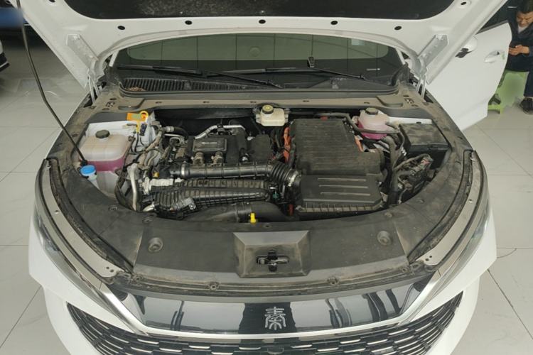 Used BYD Qin L 2025 DM-i Smart Drive 80KM Leading Model Engine Bay