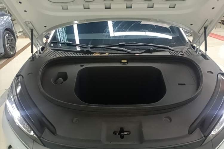 Used BYD Qin L 2025 EV 545KM Beyond Version Engine Bay