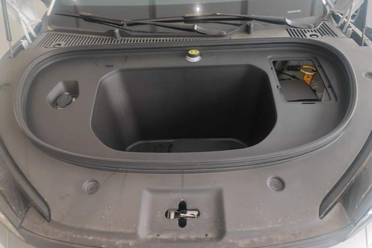 Used BYD Qin L 2025 EV 545KM Beyond Version Engine Bay