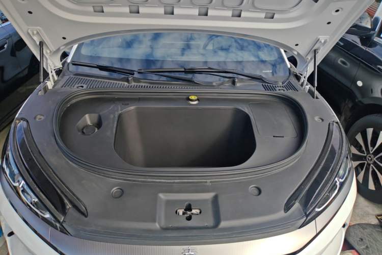 Used BYD Qin L 2025 EV 545KM Beyond Version Engine Bay