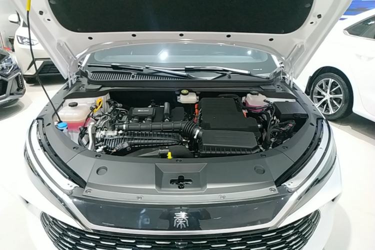 Used BYD Qin L 2025 DM-i Smart Drive 80KM Leading Model Engine Bay