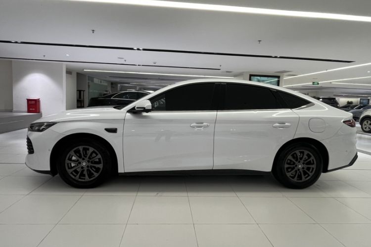 Used BYD Qin L 2025 DM-i Smart Drive 80KM Leading Model Exterior 1
