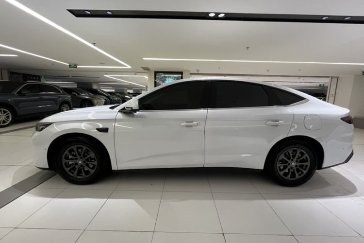 Used BYD Qin L 2025 DM-i Smart Drive 80KM Leading Model Exterior 1