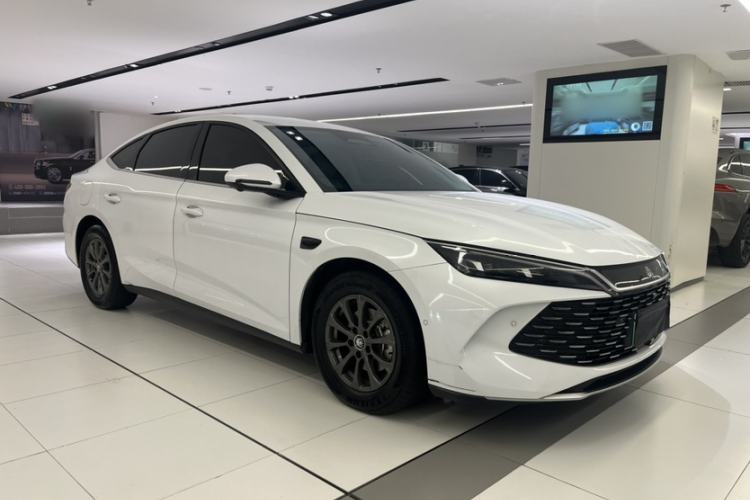 Used BYD Qin L 2025 DM-i Smart Drive 80KM Leading Model Exterior 2