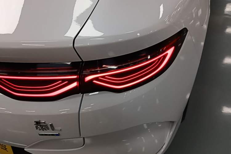 Used BYD Qin L 2025 EV 470KM Leading Edition Exterior 3