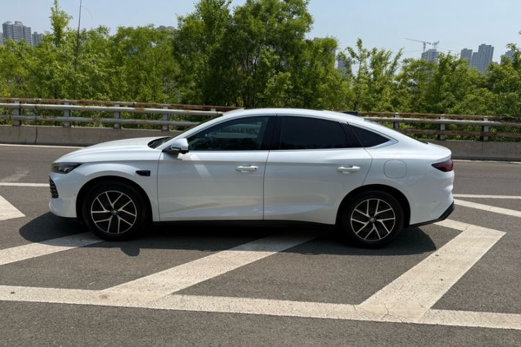 Used BYD Qin L 2025 DM-i Smart Drive 120KM Leading Model Exterior 3