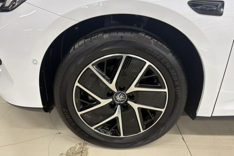 Used BYD Qin L 2025 DM-i Smart Drive 120KM Leading Model Exterior 4