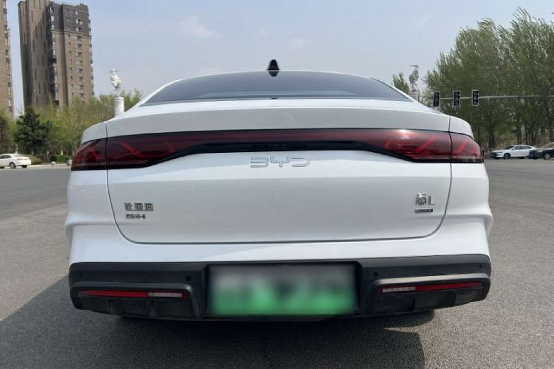 Used BYD Qin L 2025 DM-i Smart Drive 120KM Leading Model Exterior 4
