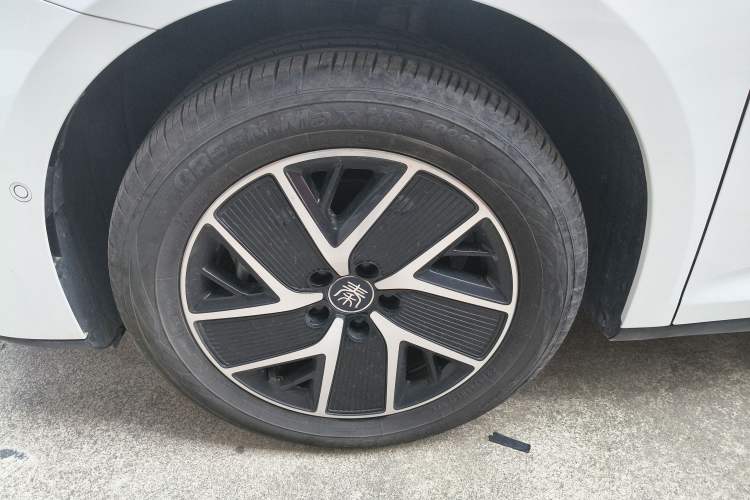 Used BYD Qin L 2025 DM-i Smart Drive 120KM Superior Model Exterior 4