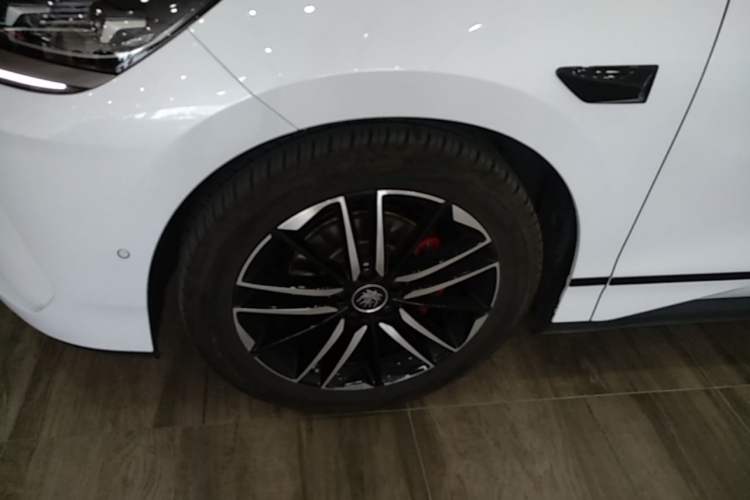 Used BYD Qin L 2025 EV 545KM Cloud Suspension Edition Exterior 4